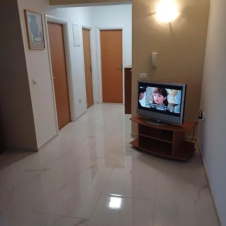 Apartment Zdrave - Free Parking